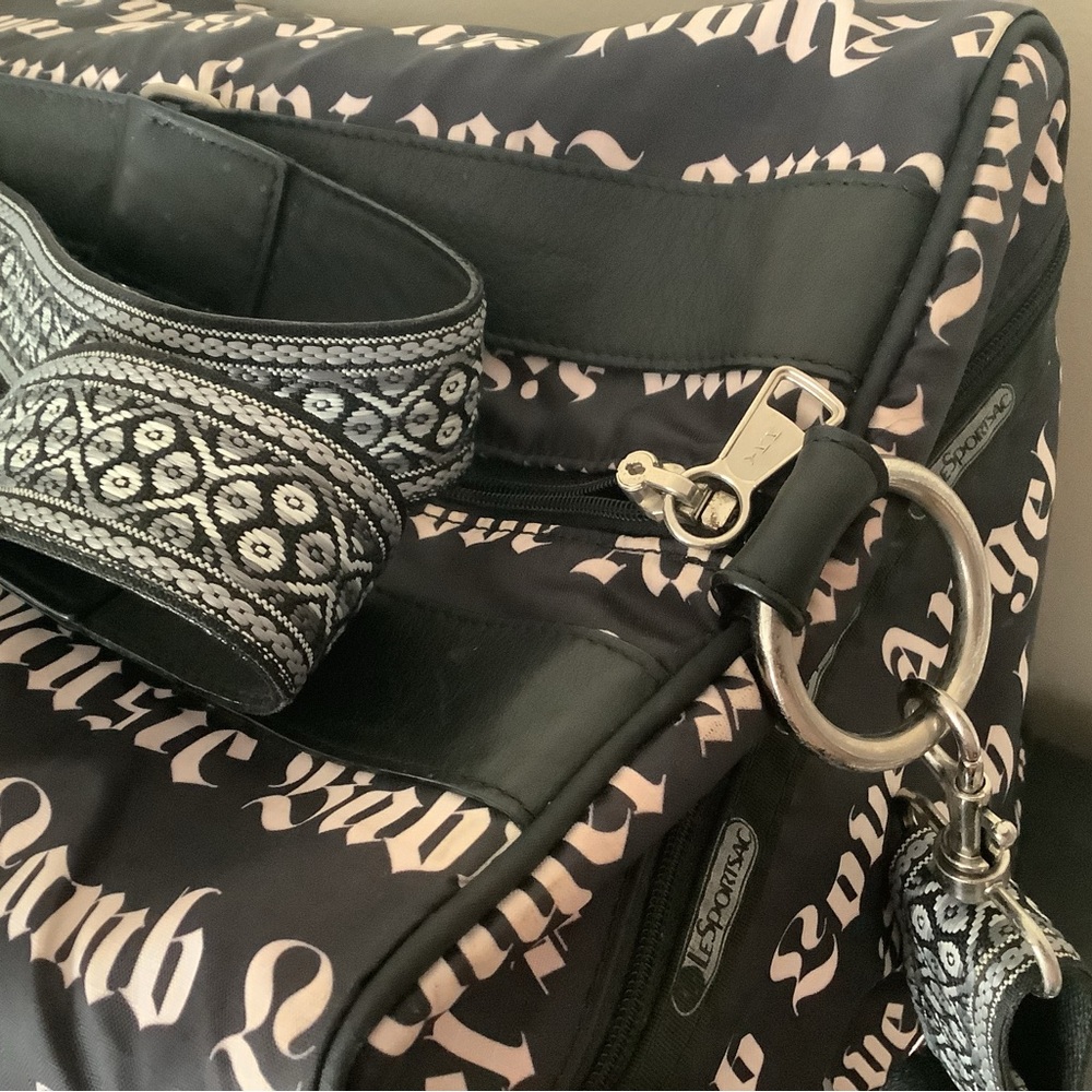 L.A.M.B. Gwen Stefani Tour bag Lesportsac - Picture 6 of 15